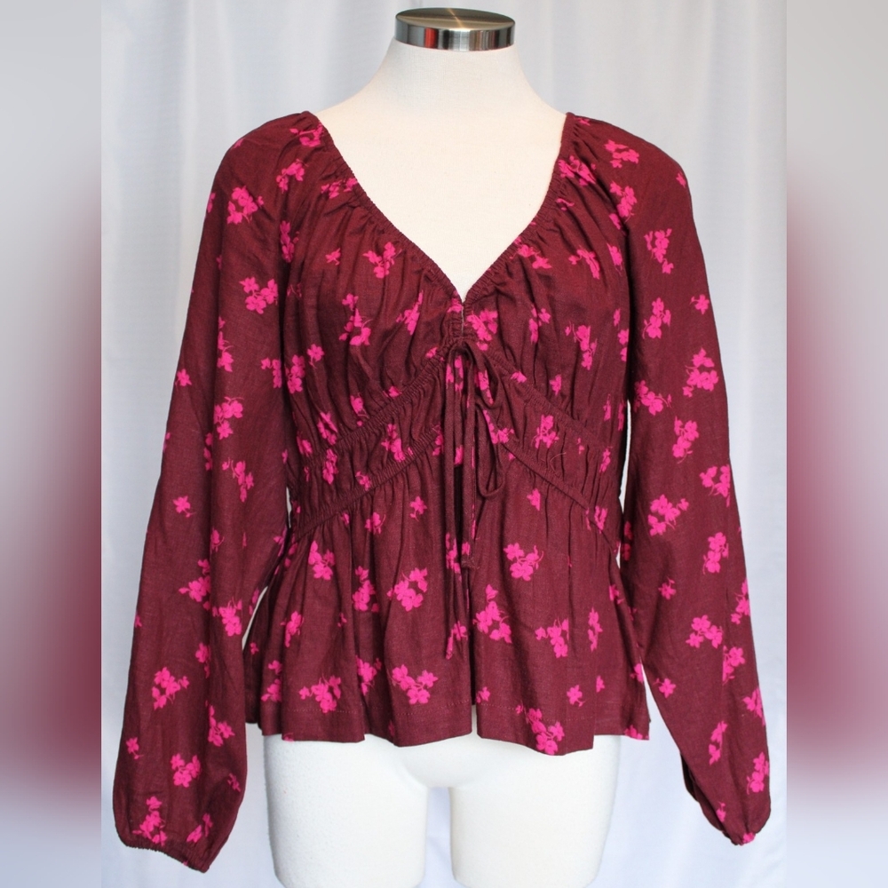 NWT Universal Thread Women’s Long Sleeve Floral Top – Size L – Pink & Purple